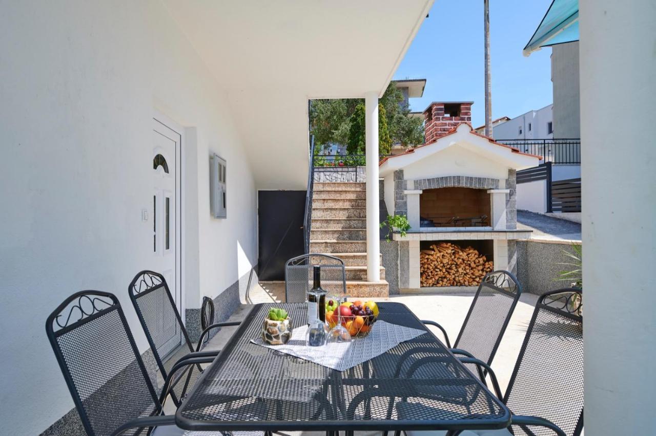 Apartments Marija Trogir Exterior foto